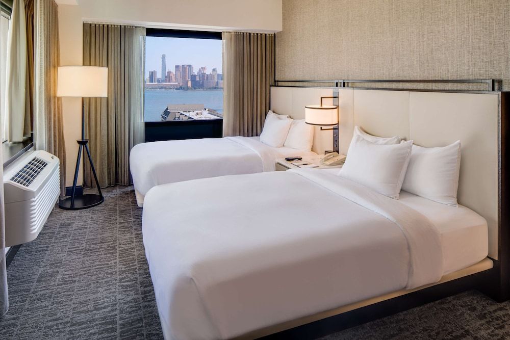 Premier Suite, 2 Double Beds, City View