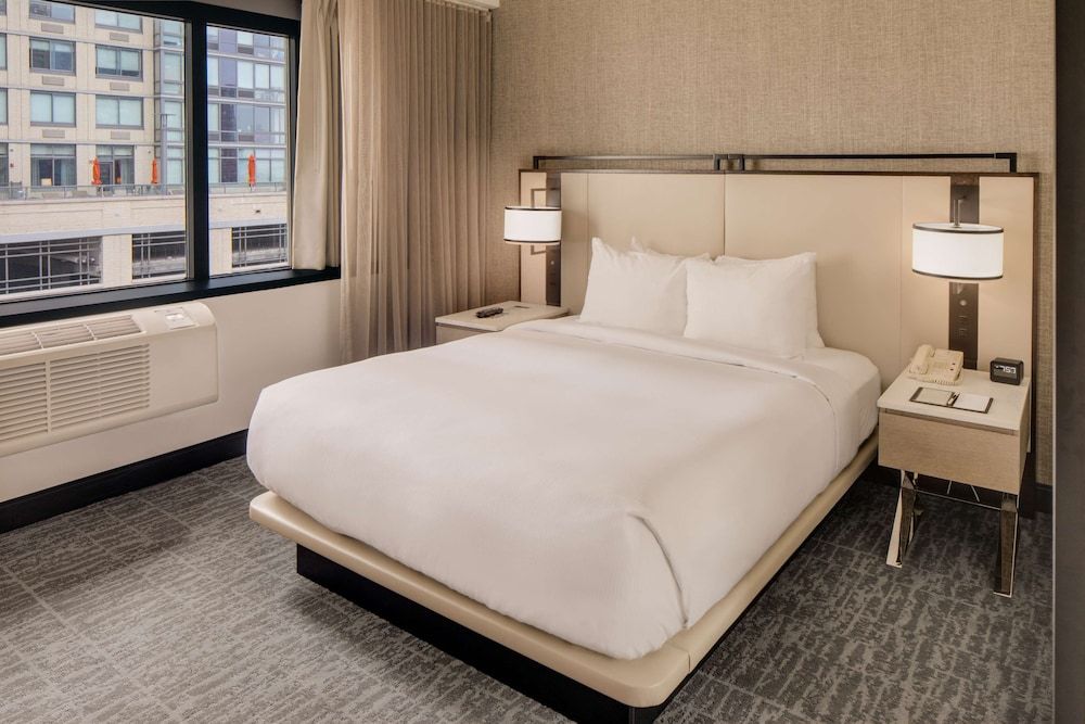 Junior Suite, Accessible, Bathtub