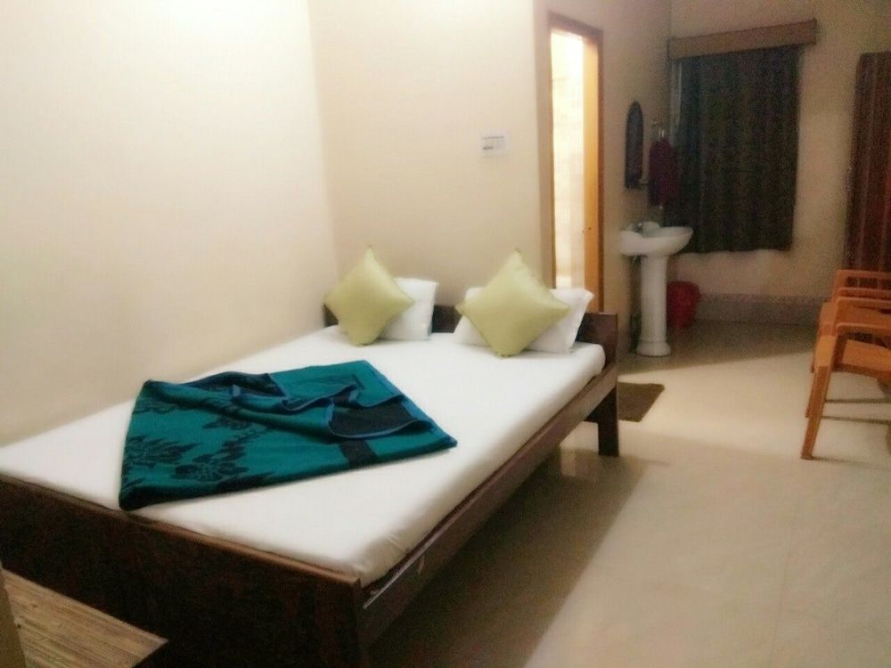 Hotel Anjali Double Beded Deluxe Non AC