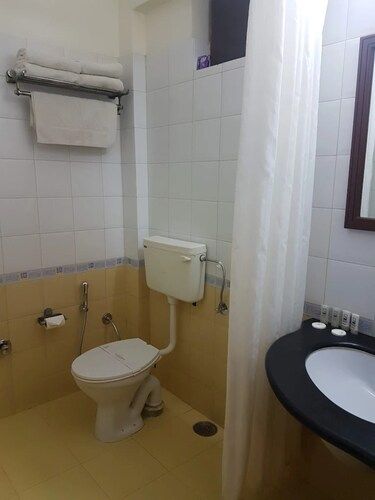 Hotel Kailash International Superior Room 3