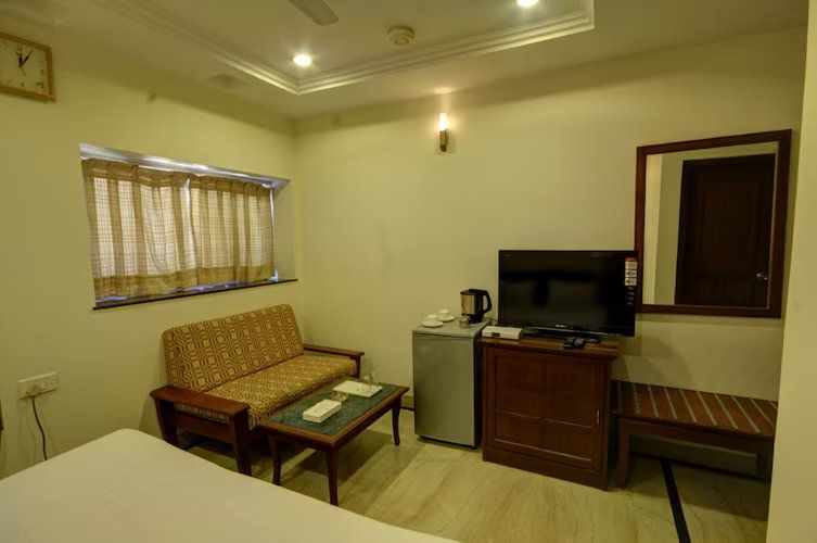 Hotel Kailash International Superior Room 5
