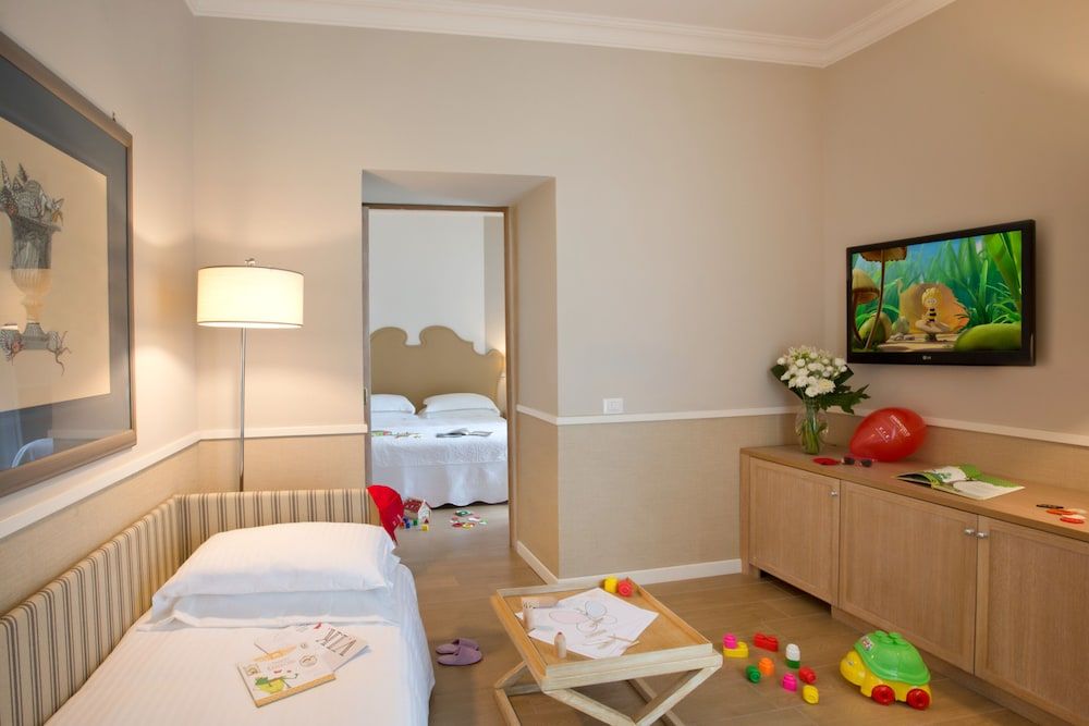 undefined Starhotels Terminus 4