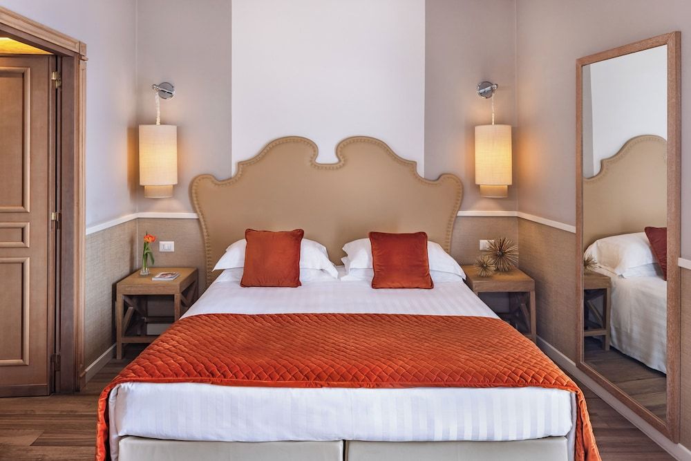 undefined Starhotels Terminus 2