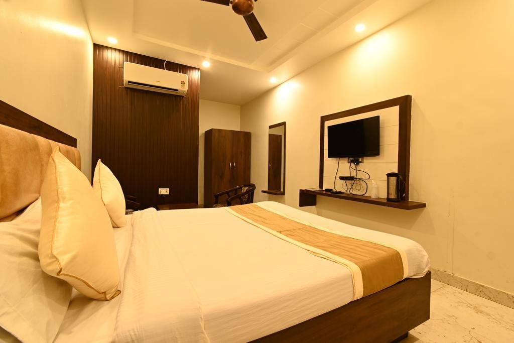 Luxury Deluxe Room