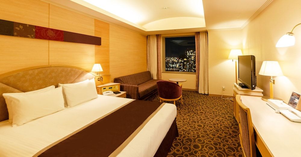 undefined Ginza Creston 4