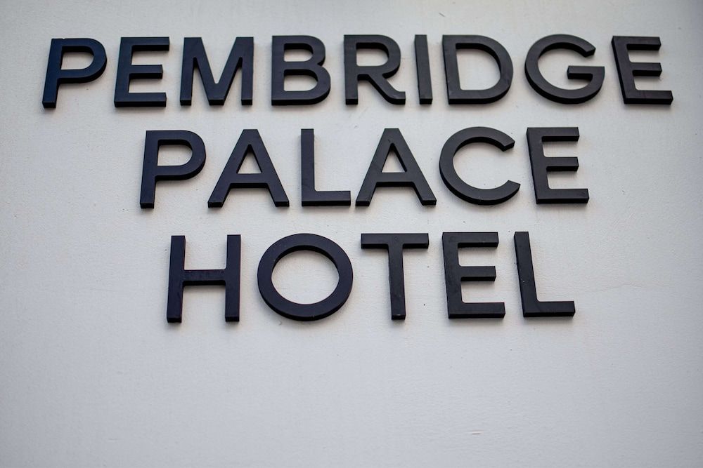 undefined Pembridge Palace Hotel 8