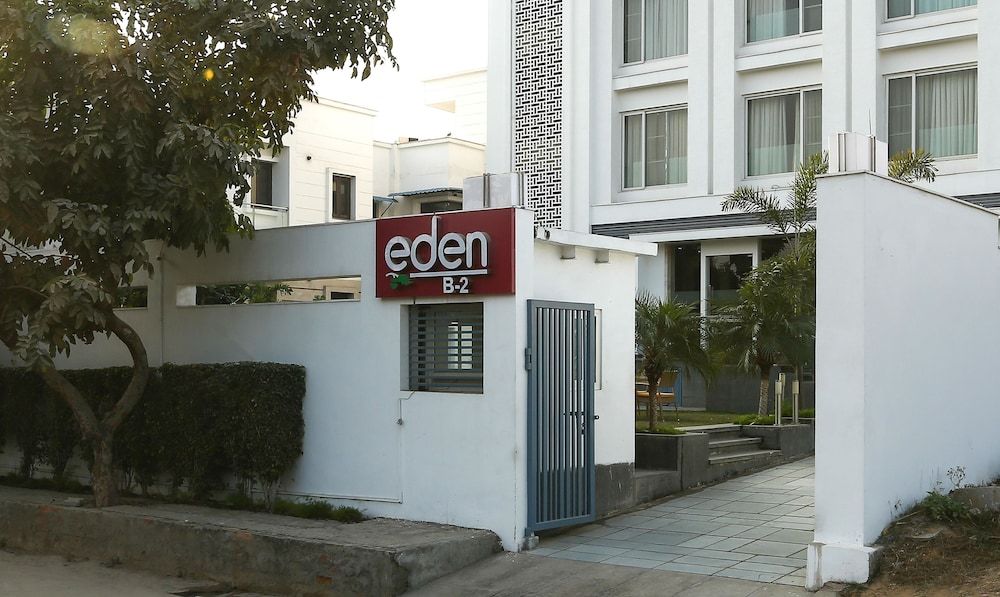 undefined Treebo Premium Eden Residency Near Sec 29 7