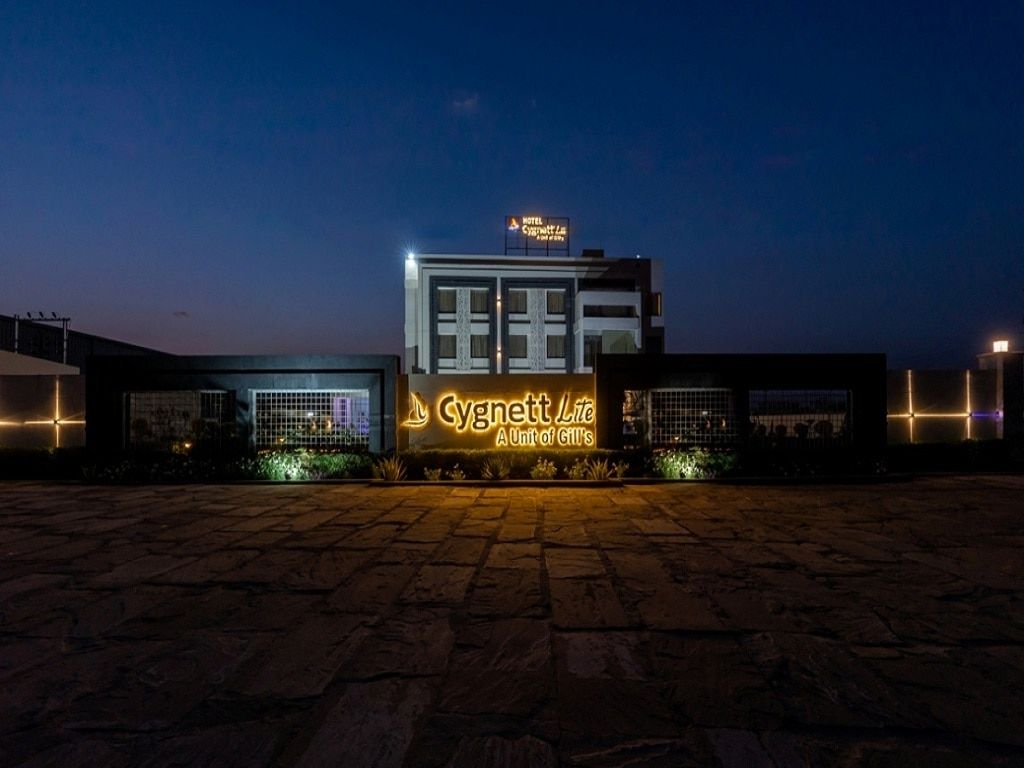Hotel Exterior