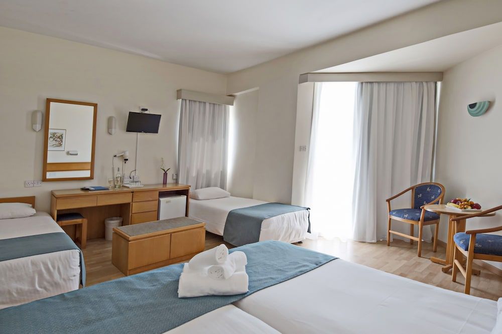 undefined Kissos Hotel 3