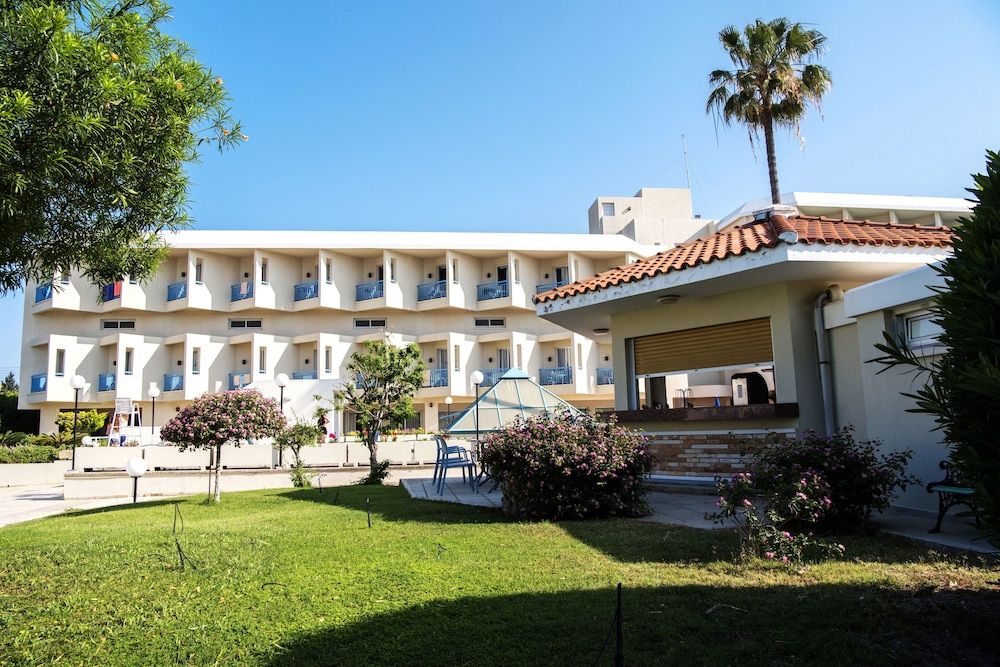 undefined Kissos Hotel 6