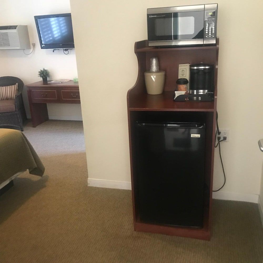 Bella Capri Inn Standard Double Room 2