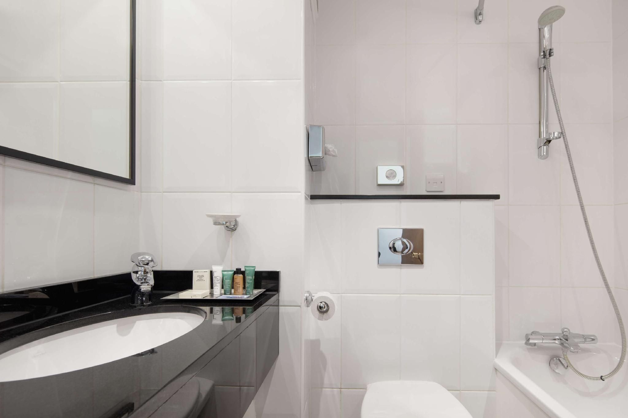 double room with sofa bed