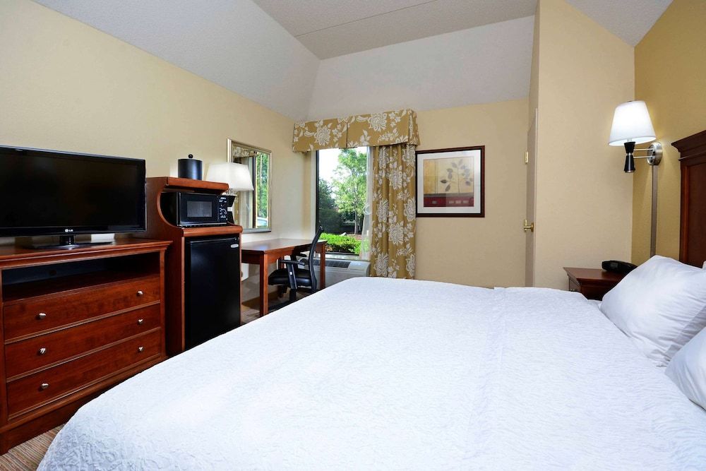 King Mobility Accessible with Tub