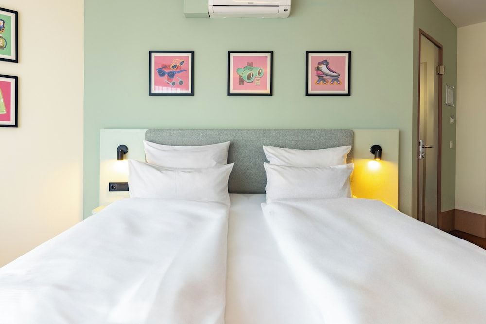 undefined Hotel Continental Frankfurt 3