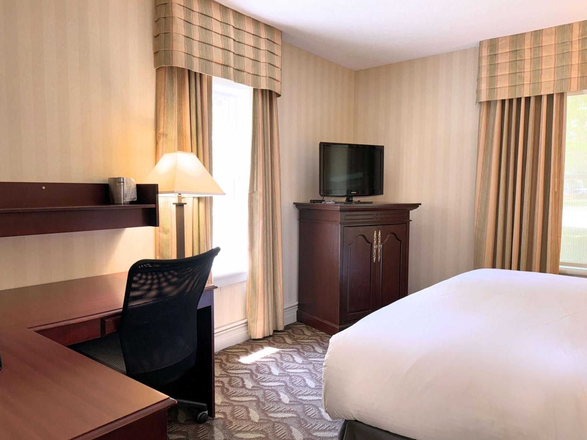 King Room with Executive Wing - Non-Smoking