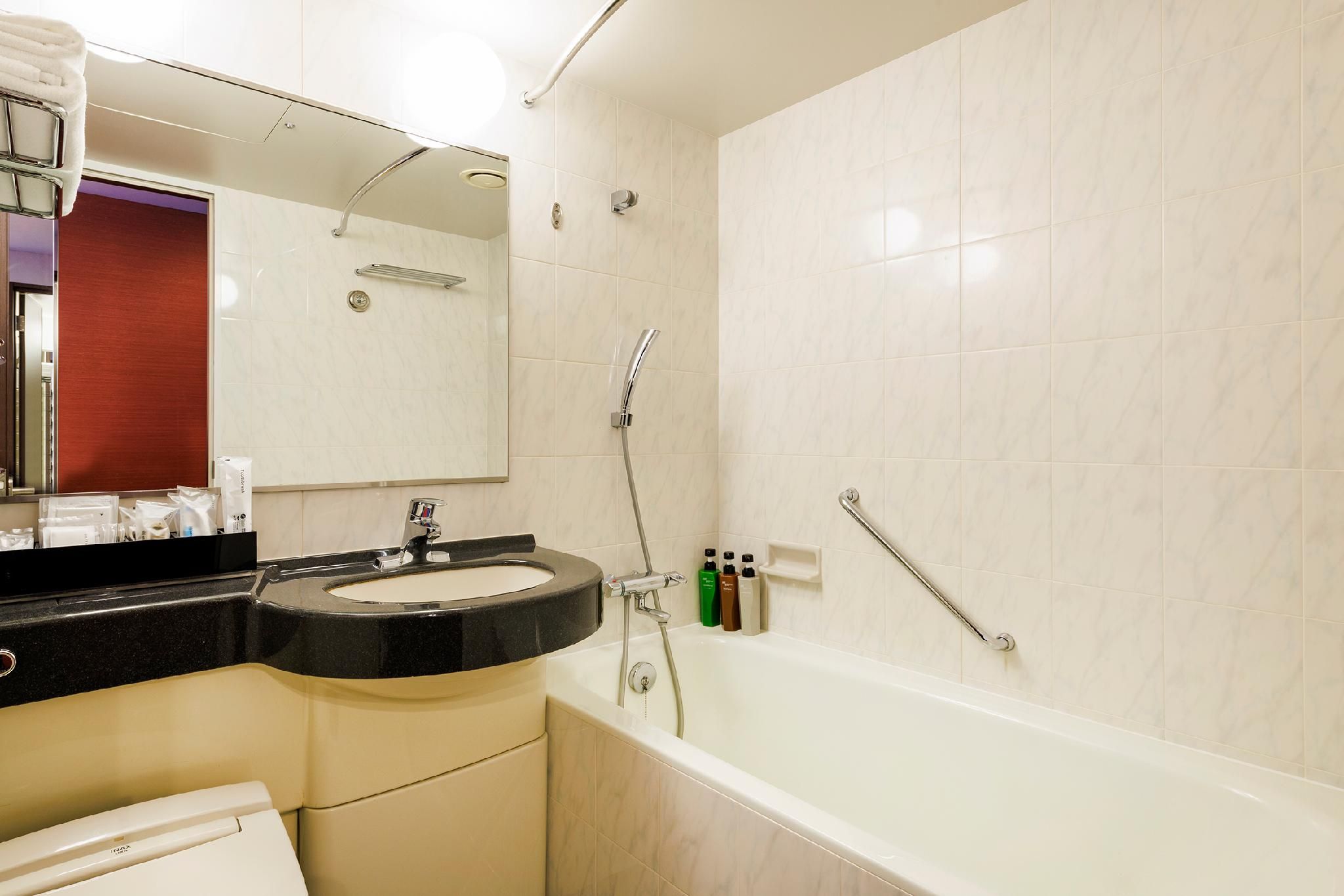 East Wing Twin Room