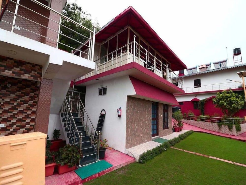 undefined Lake Pleasant Cottage 6