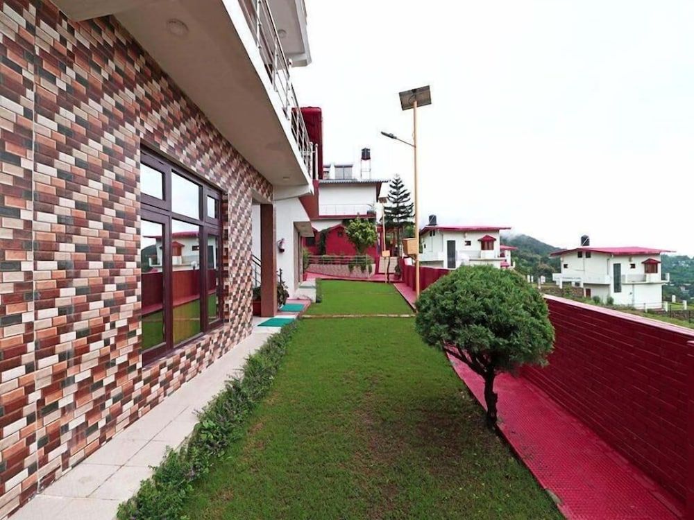 undefined Lake Pleasant Cottage 2