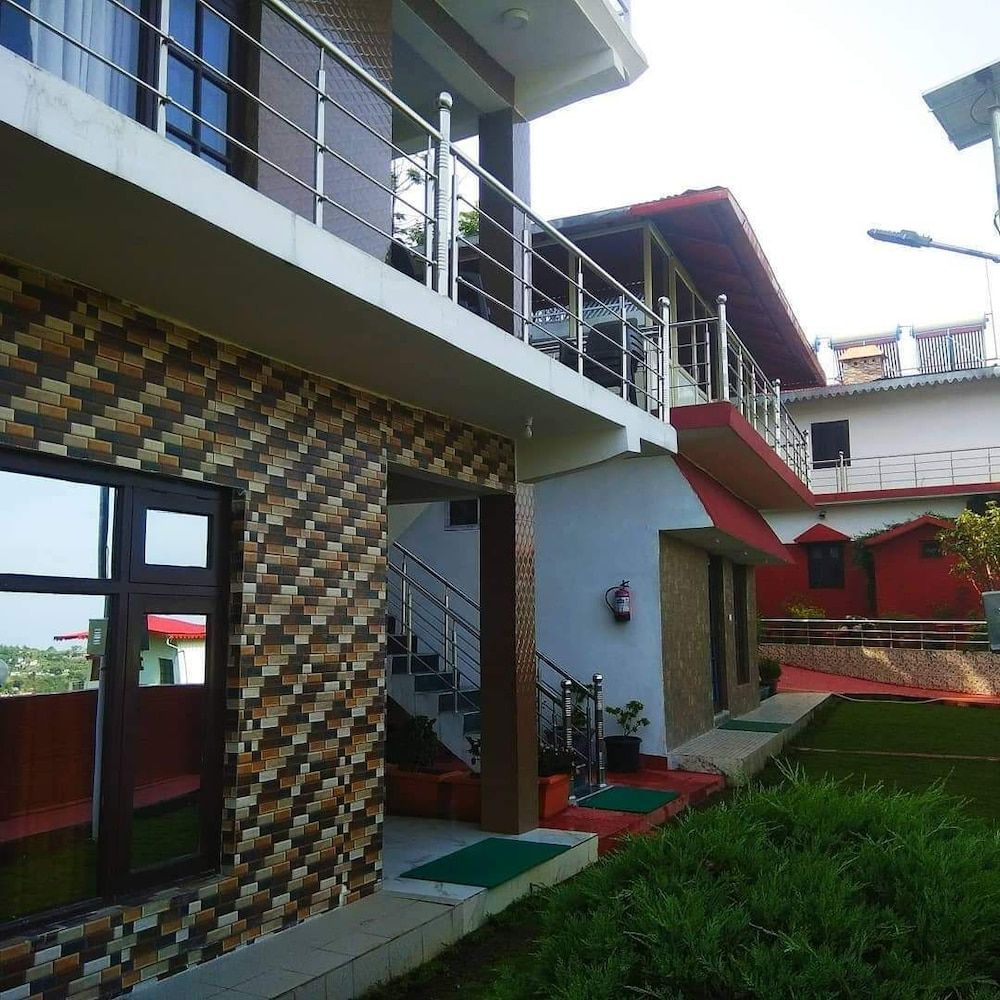 undefined Lake Pleasant Cottage 4