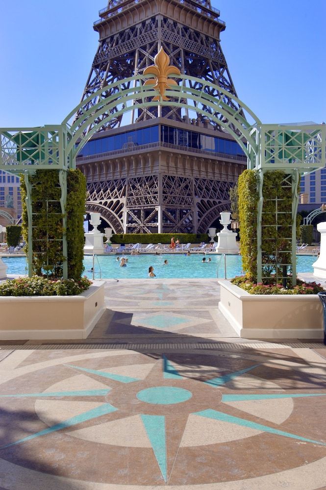 undefined Paris Las Vegas Resort & Casino 9