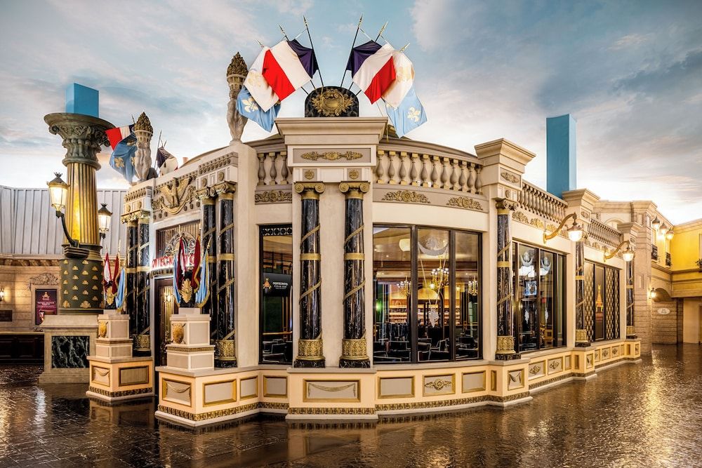 undefined Paris Las Vegas Resort & Casino 4