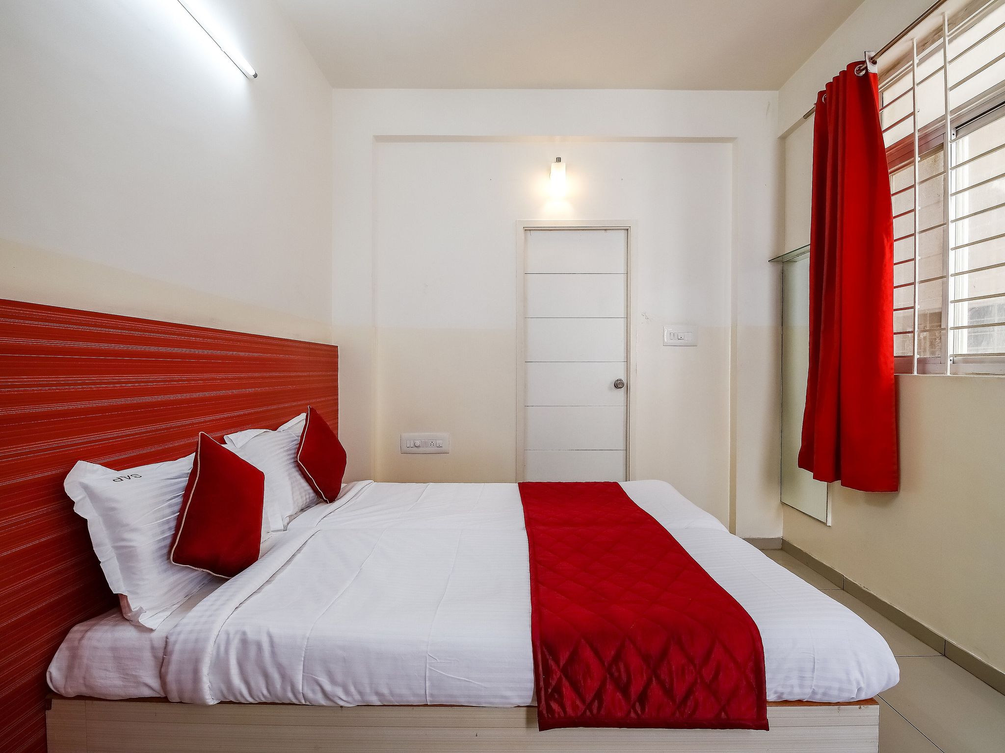 SAP Golden Grande Superior Suite 5