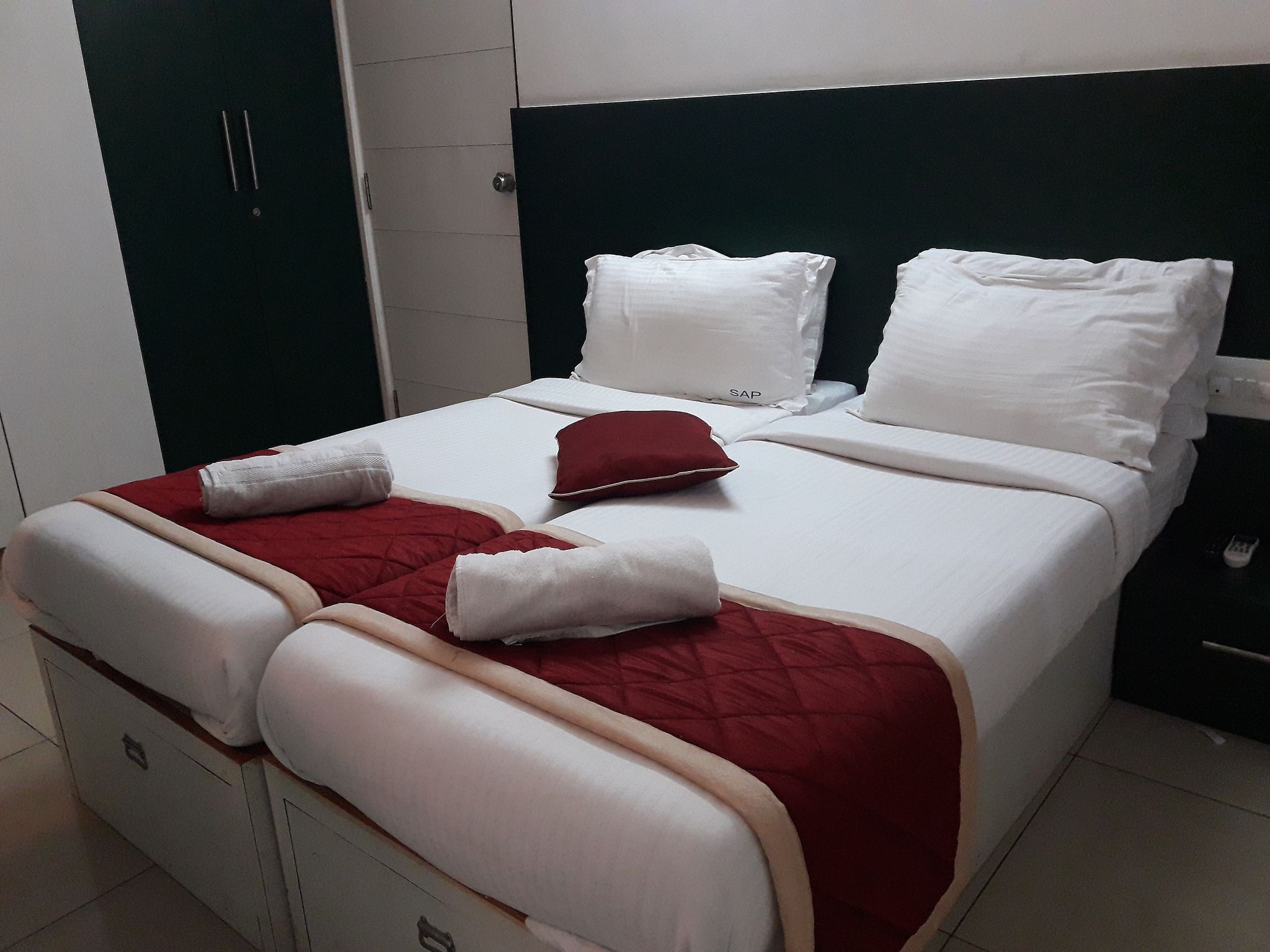 SAP Golden Grande Standard AC Room Twin Bed 6