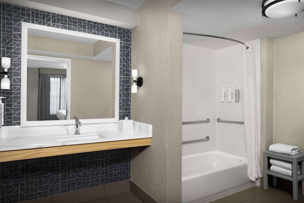 Suite, 2 Double Beds, Accessible, Bathtub