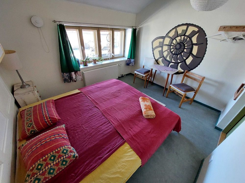 Looming Hostel Classic Double or Twin Room 2