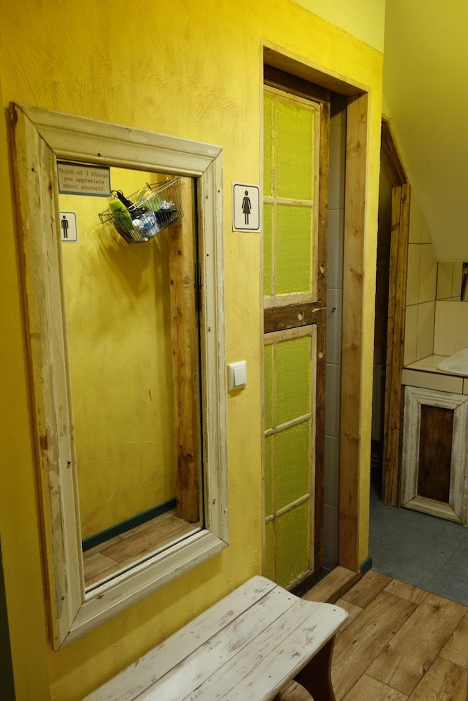 Looming Hostel Traditional Shared Dormitory 7