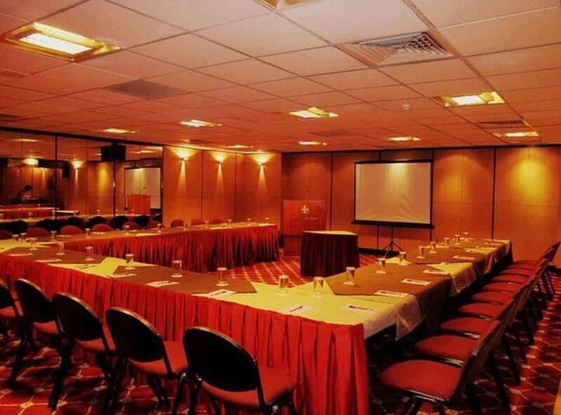 undefined Hotel Heritage Inn 3