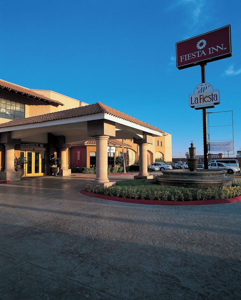 undefined Fiesta Inn Saltillo 3