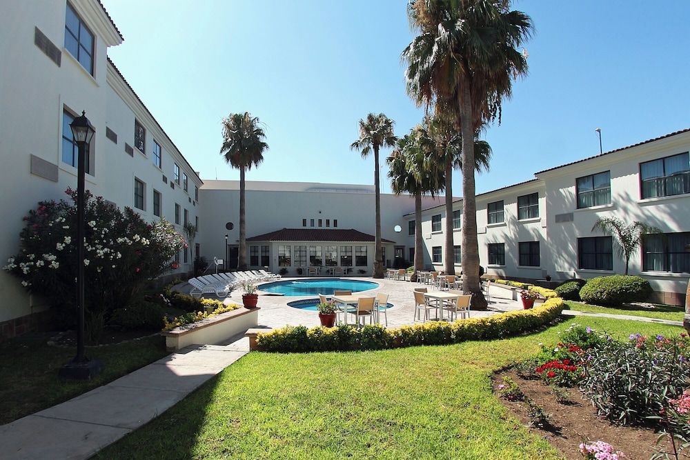 undefined Fiesta Inn Saltillo 6