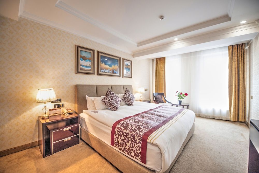 undefined Royal House Hotel 2 3