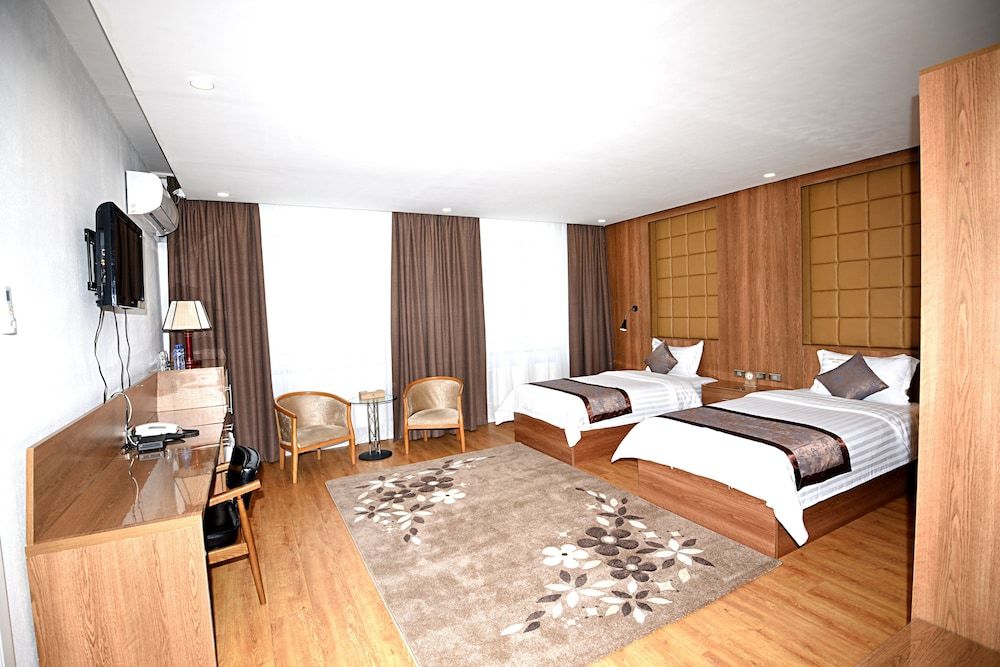 undefined Puma Imperial Hotel 10