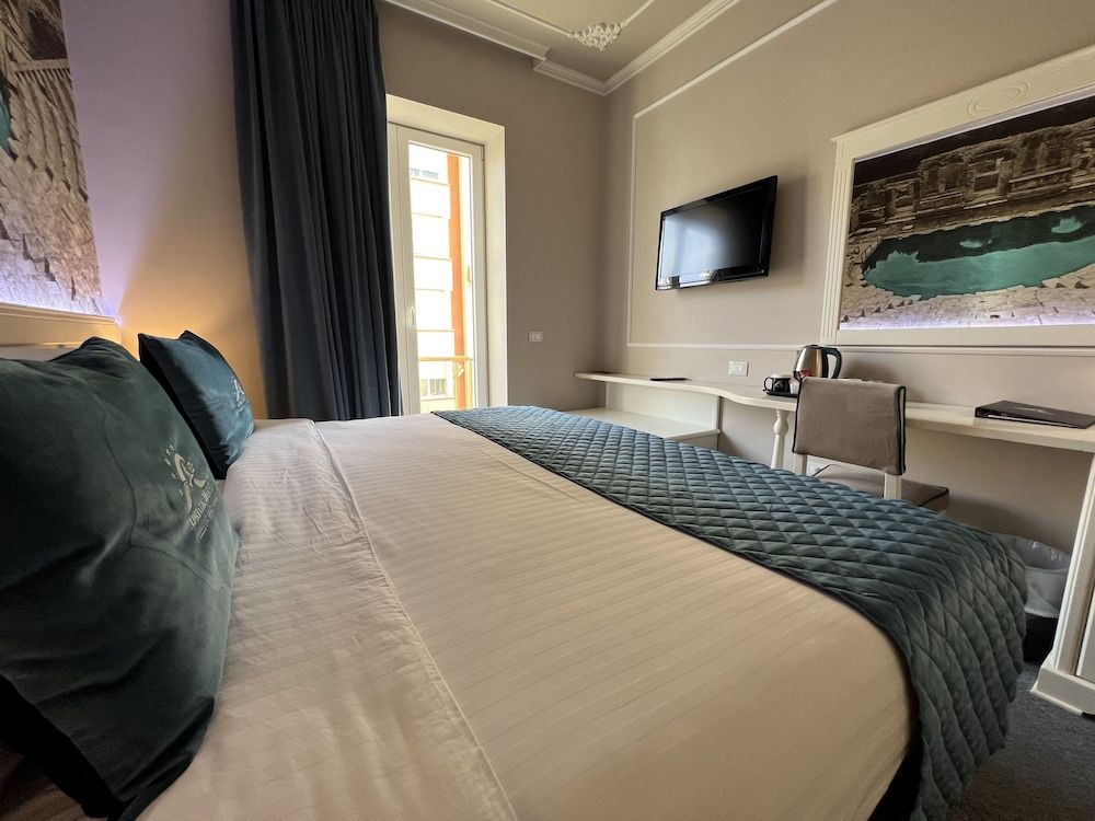 Adriatik Hotel, BW Premier Collection Comfort Room, 2 Twin Beds, Balcony, Partial Sea View 7