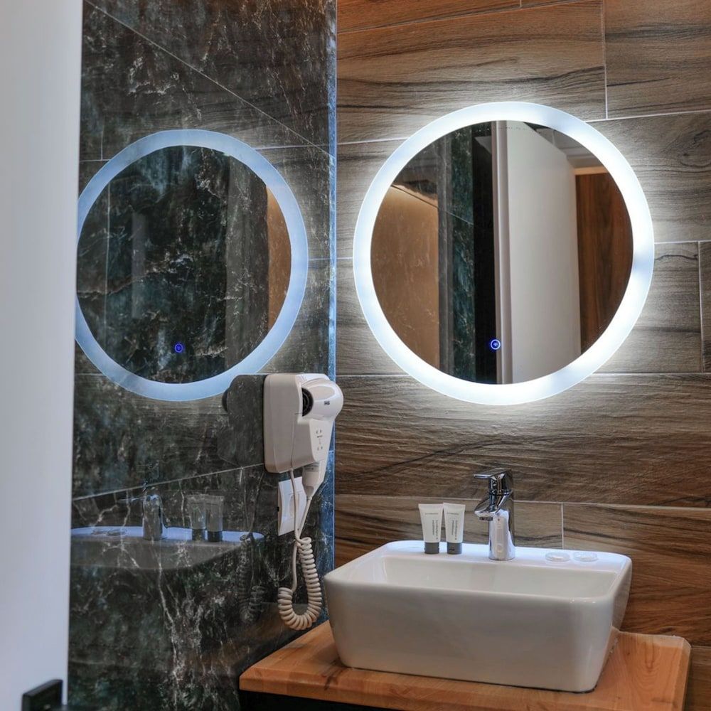 Hotel Havana Economy Double Room 17