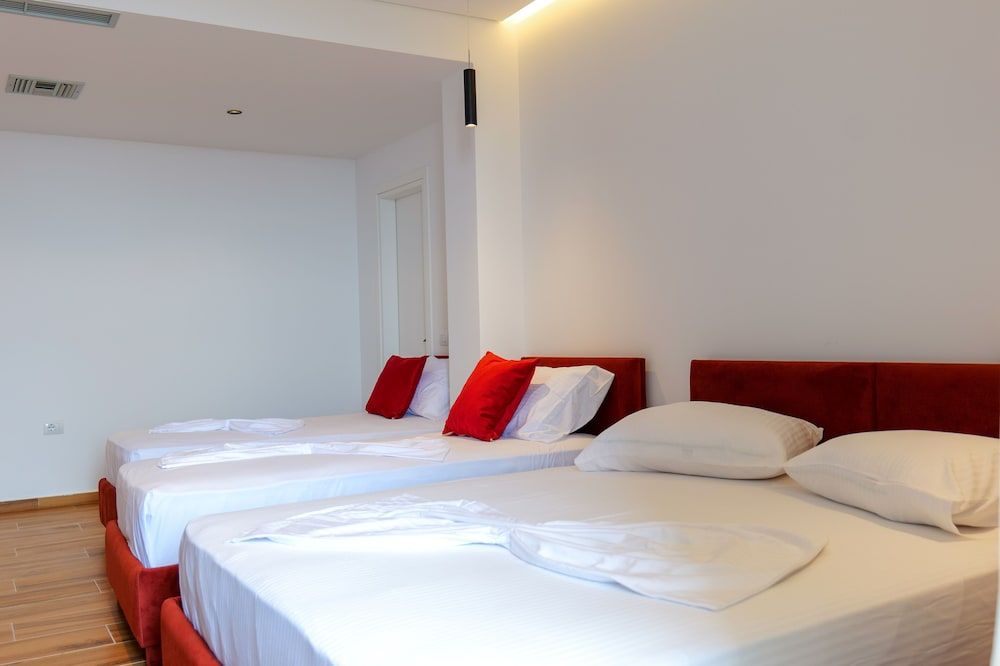 Hotel Havana Quadruple Room, Balcony 4