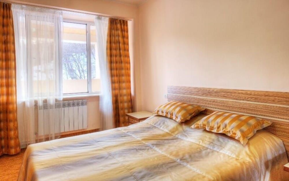 Tsaghkahovit Junior Suite 2