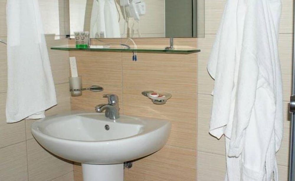 Tsaghkahovit Suite 7