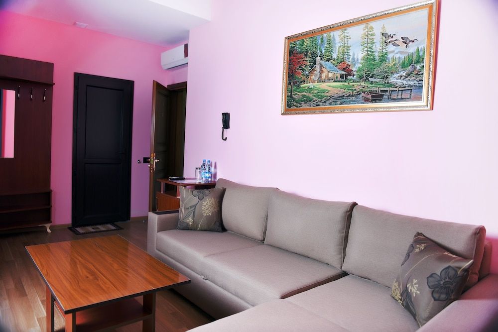Grand Suite, 2 Bedrooms, Mountain View