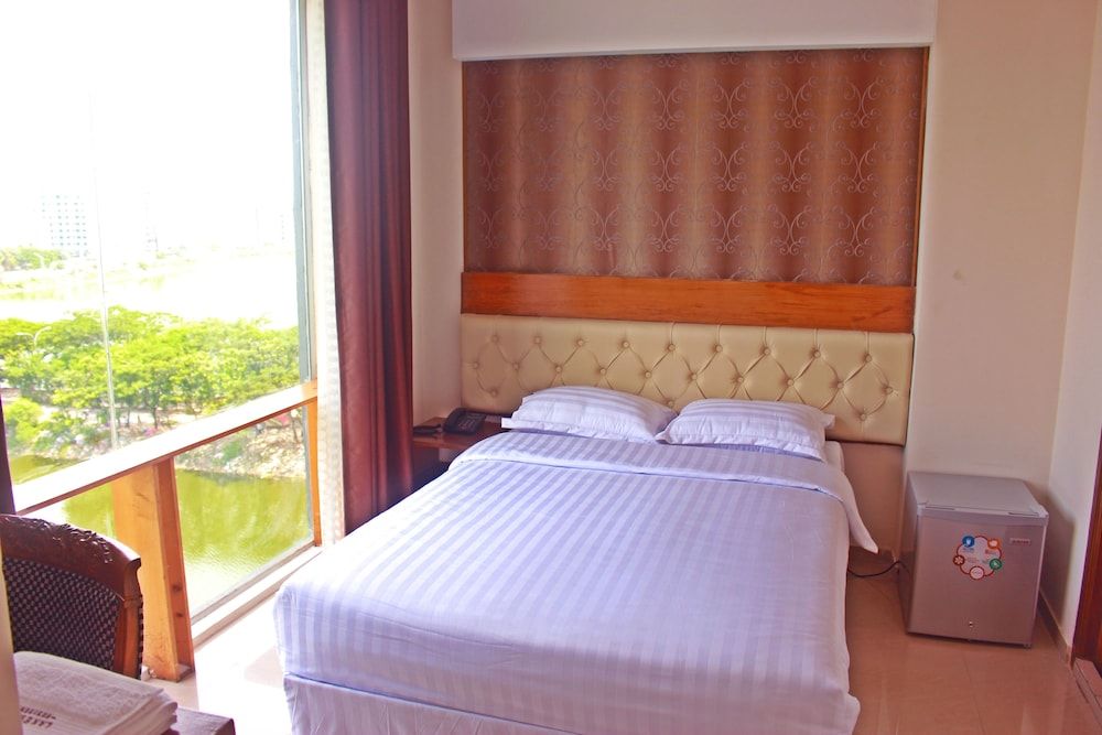 undefined Lake Wood Residency 7