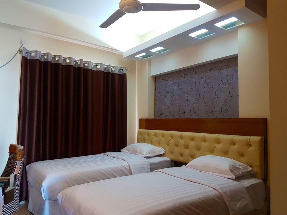 undefined Lake Wood Residency 8