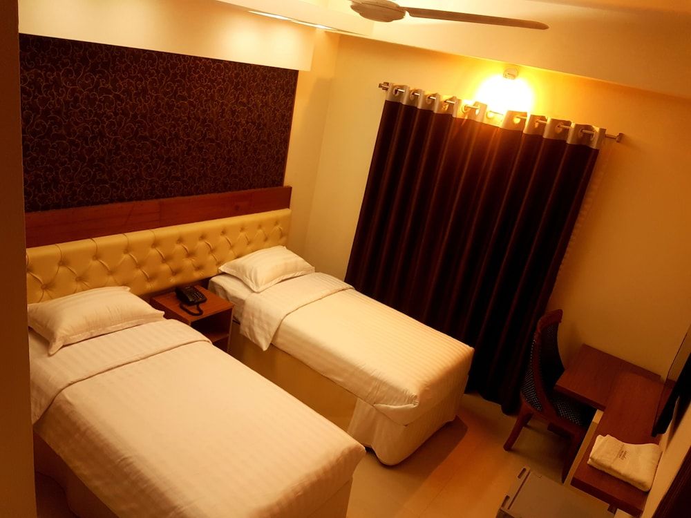 undefined Lake Wood Residency 6