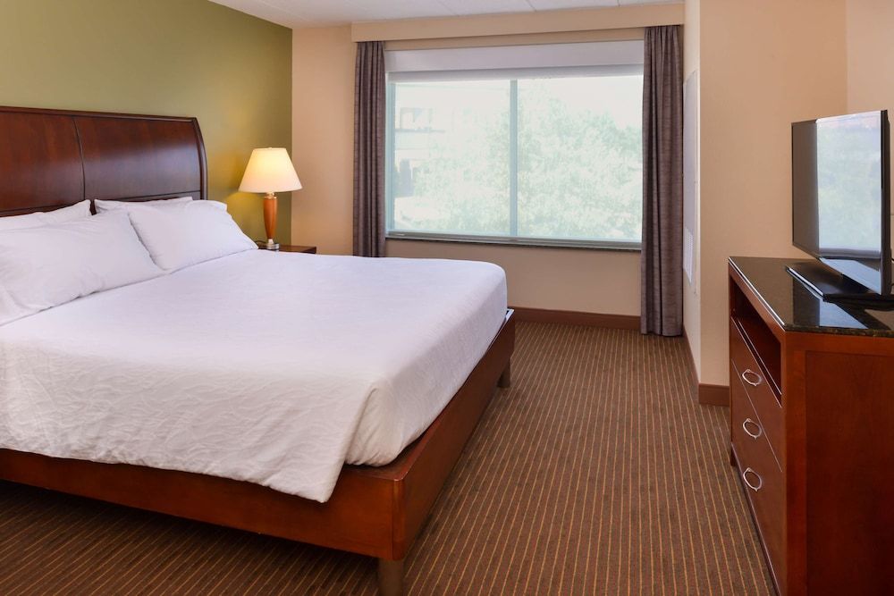 Junior Suite, One King Bed