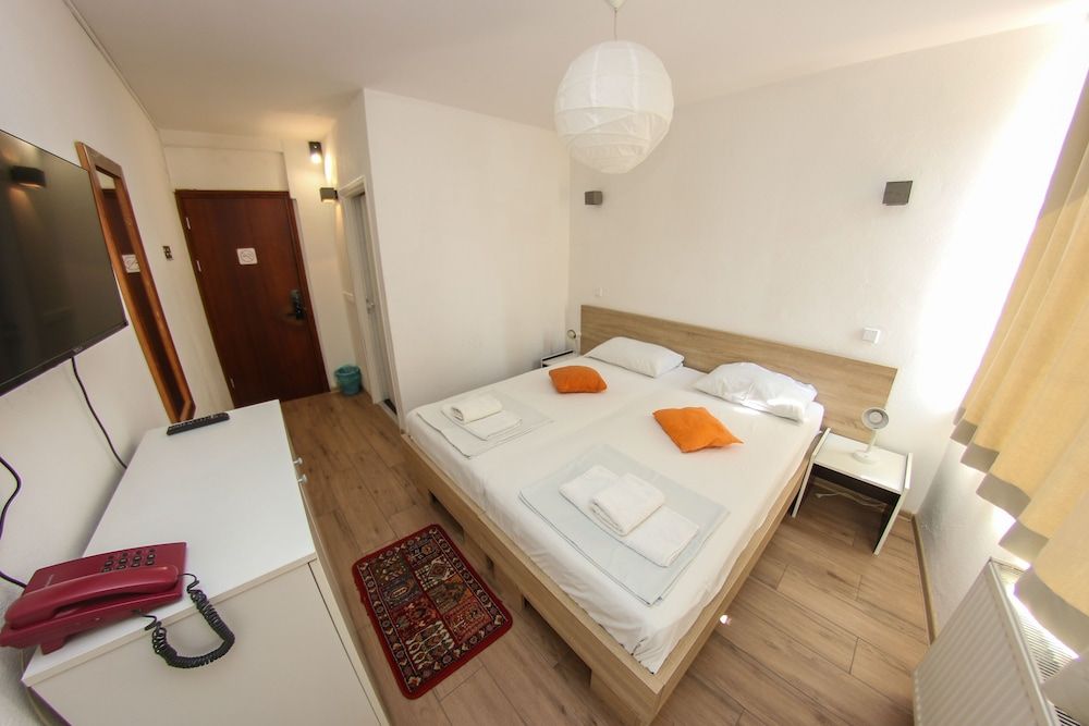 Hotel Hayat Basic Double Room 6