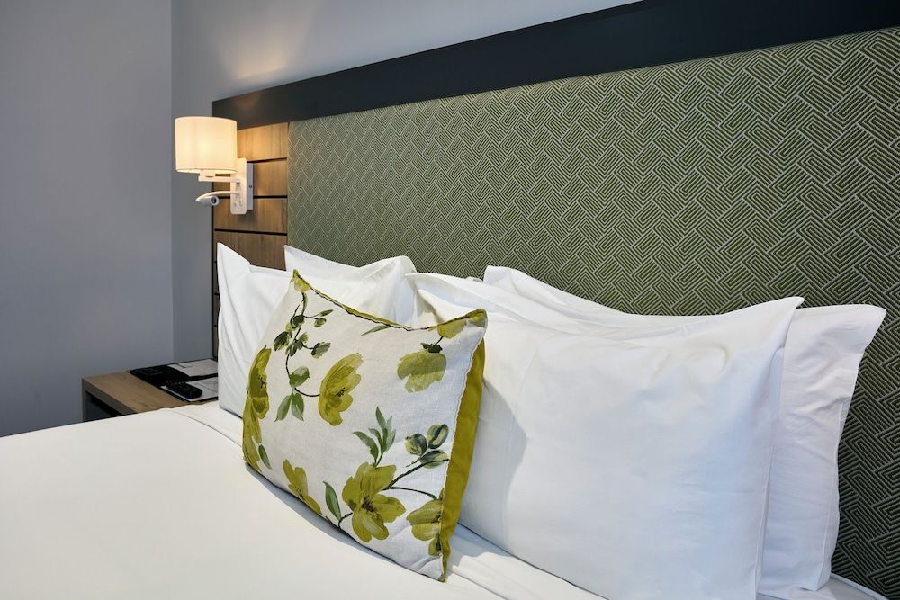 Kalahari Arms Hotel Family Chalet 2