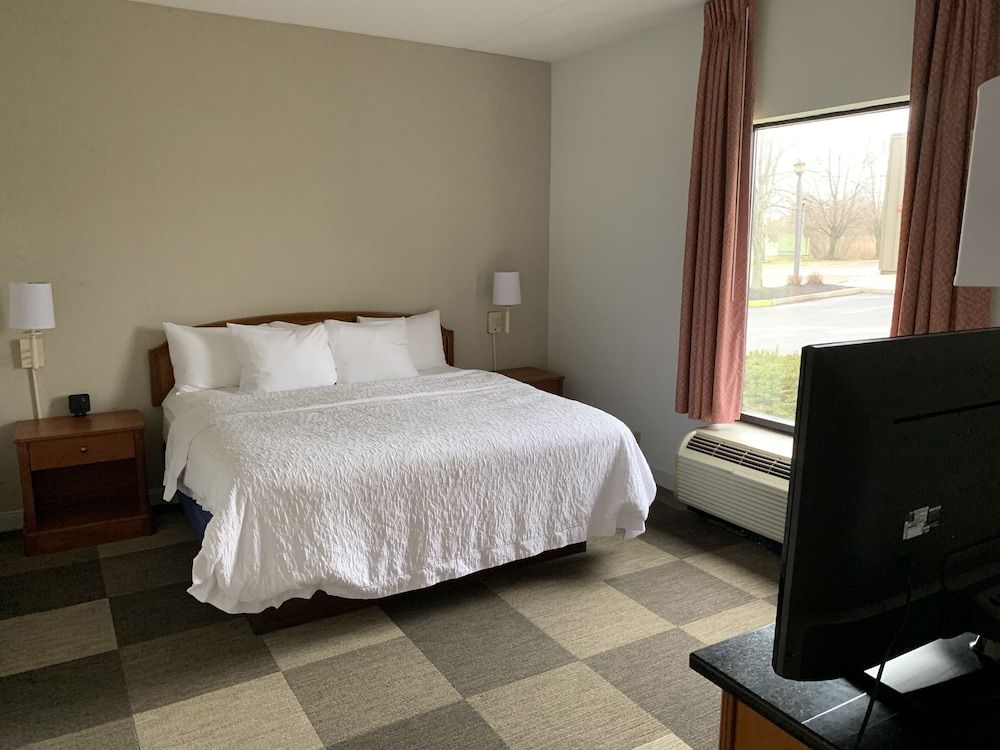 Suite, 1 King Bed, Non Smoking
