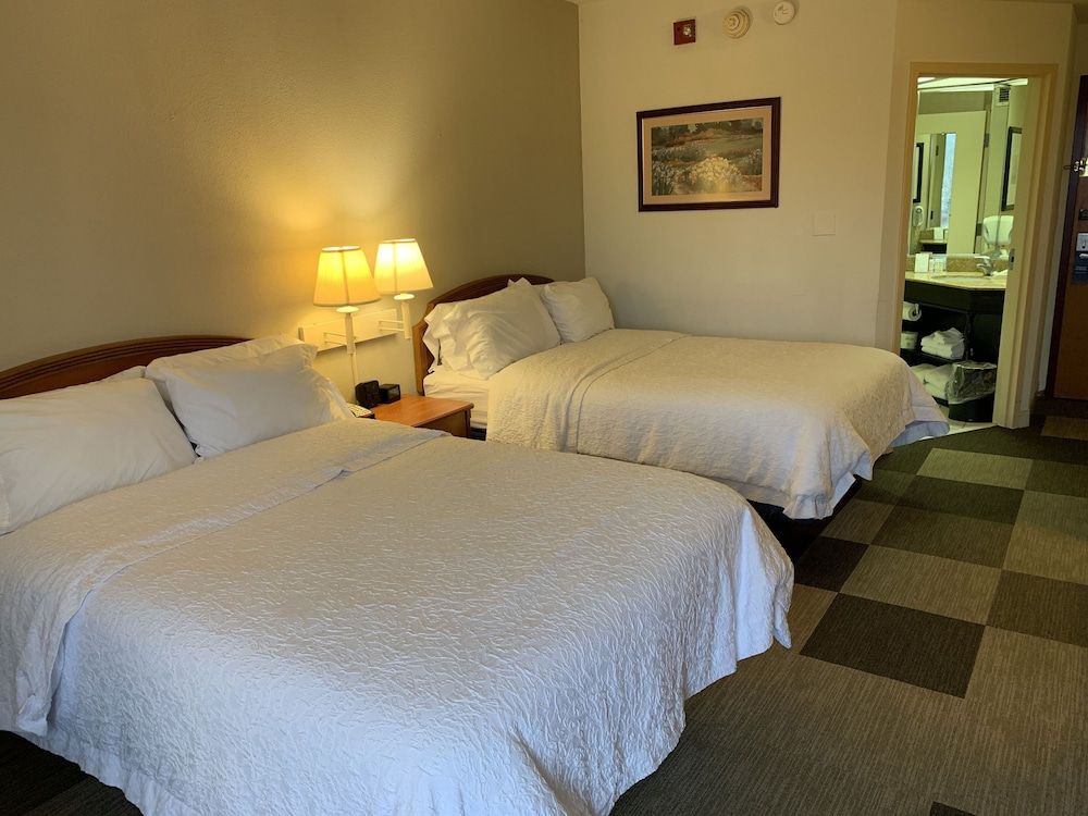 Room, 2 Queen Beds, Non Smoking