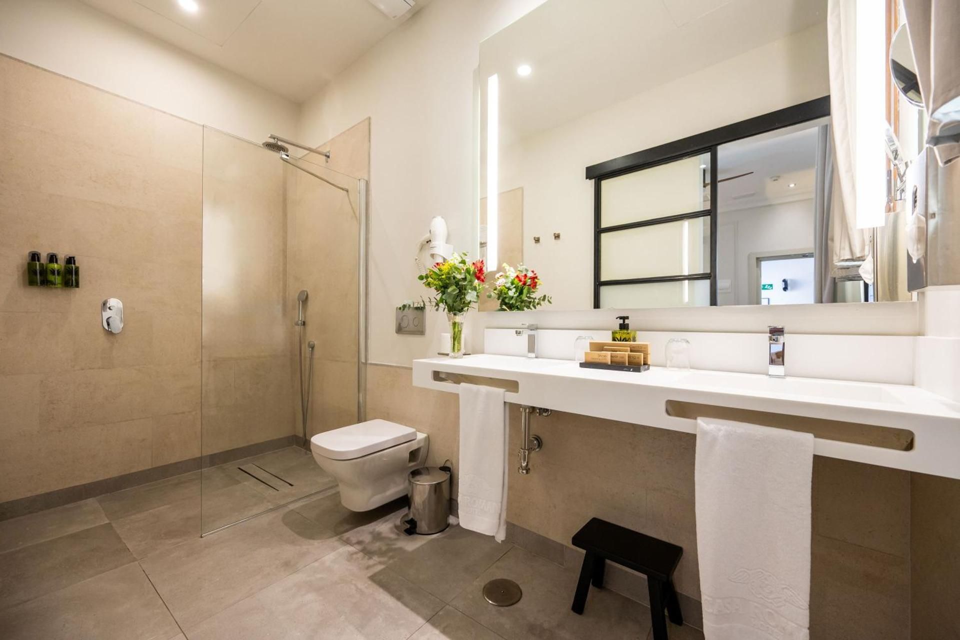 undefined Casa Romana Boutique 4